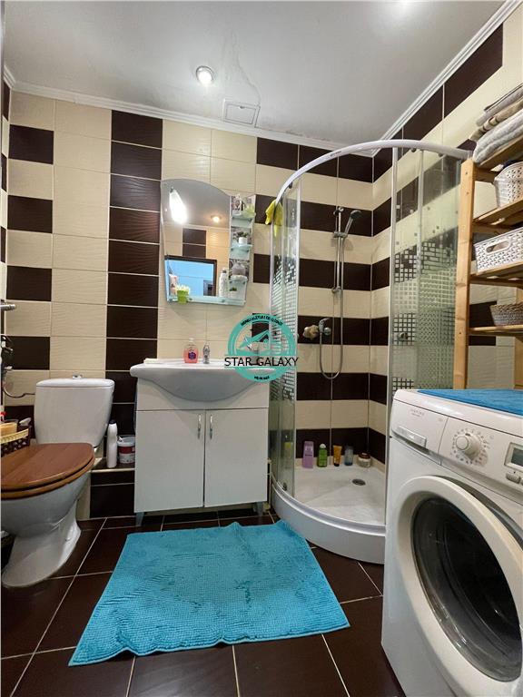 Vand apartament cu 3 camere mobilat si utilat in Sangeorgiu de Mures
