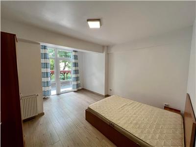 Apartament 3 camere de inchiriat Dambu, complet mobilat, Bloc Nou