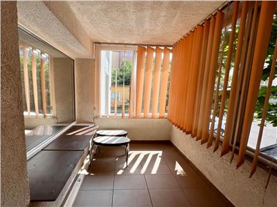 Apartament 3 camere de inchiriat Dambu, complet mobilat, Bloc Nou