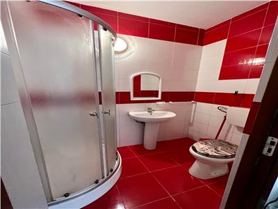 Apartament 3 camere de inchiriat Dambu, complet mobilat, Bloc Nou