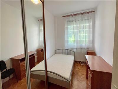 I rent a 3 room apartment, in Cornisa, 4 minutes from UMF