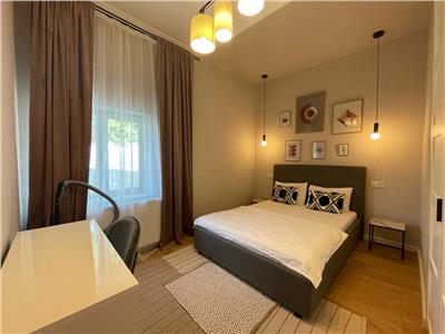 Casa tip apartament cu 2 dormitoare si curte proprie, in 7 Noiembrie