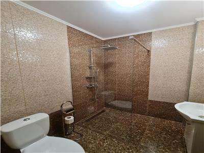 Vand restaurant cu clientela formata si 17 camere de cazare