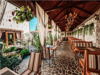 Vand restaurant cu clientela formata si 17 camere de cazare