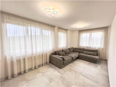 Inchiriez apartament cu 3 camere modern utilat in Dambu