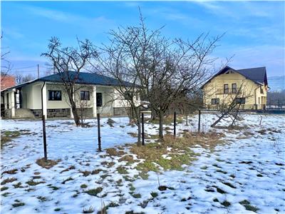 Vand casa de de locuit/vacanta in Comuna Hodac avand teren 10922mp
