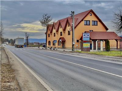 Oportunitate ! Pensiune 7 camere, 4 apartamente, 760mp utili la E60