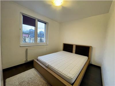 Apartament cu 3 camere de vanzare, modern, et. 4 din 5 in 7 Noiembrie