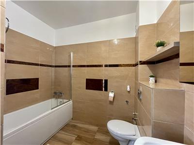 Apartament cu 2 camere de inchiriat modern cu loc de parcare in Centru