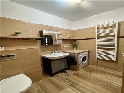 Apartament cu 2 camere de inchiriat modern cu loc de parcare in Centru