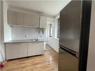 Apartament cu 4 camere de inchiriat, 115 mp utili, in Cornisa
