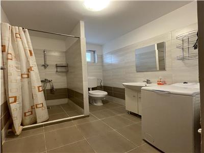 Apartament cu 4 camere de inchiriat, 115 mp utili, in Cornisa