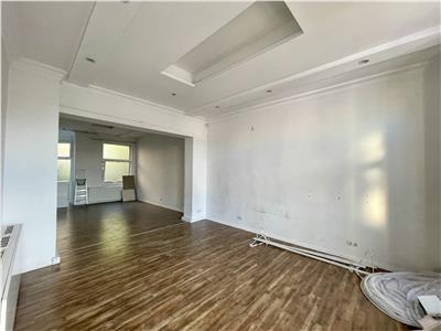 Spatiu comercial de inchiriat, suprafata 122 mp utili, in 7 Noiembrie