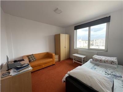 Apartament cu 3 camere de vanzare, decomandat, etaj 8 din 10 in Tudor