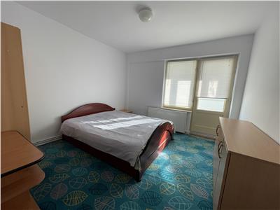 Apartament cu 3 camere de vanzare, decomandat, etaj 8 din 10 in Tudor