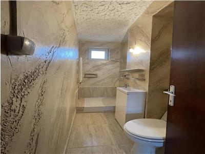 Apartament cu 4 camere de vanzare, cu 110 mp utili, in Cornisa