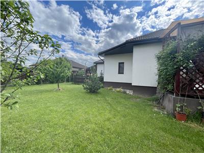 Casa de 310 mp utili si 700 mp teren de vanzare, in Sancraiu de Mures