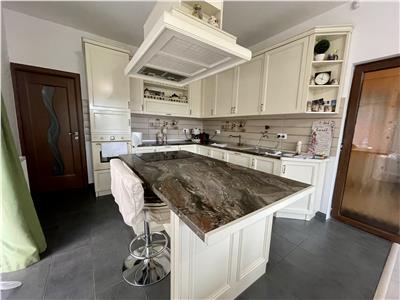 Casa de 310 mp utili si 700 mp teren de vanzare, in Sancraiu de Mures