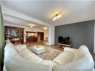 Casa de 310 mp utili si 700 mp teren de vanzare, in Sancraiu de Mures
