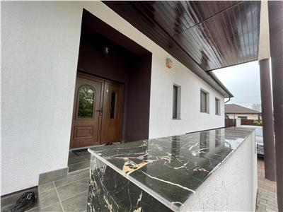 Casa de 310 mp utili si 700 mp teren de vanzare, in Sancraiu de Mures