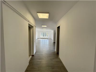 Spatiu de 100 mp de inchiriat cu 2 bai, et 1, str. Gh. Doja nr.  80