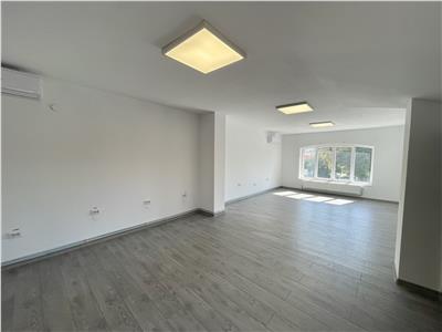 Spatiu de 100 mp de inchiriat cu 2 bai, et 1, str. Gh. Doja nr.  80