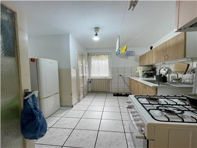 3-room apartment for sale, 1st floor, C. R. Vivu str. 7 Noiembrie