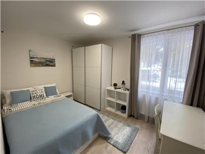 Apartament cu 3 dormitoare, mobilat si utilat modern, zona UMF