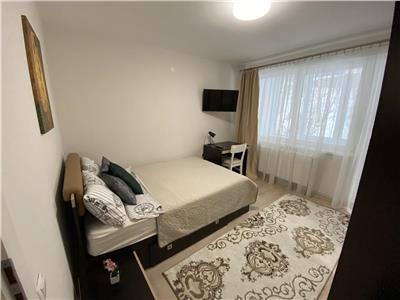 Apartament cu 3 dormitoare, mobilat si utilat modern, zona UMF
