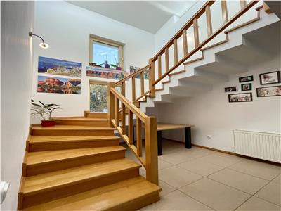 House with 4 rooms for sale with sup. 170 sqm, in Sancraiu de Mures