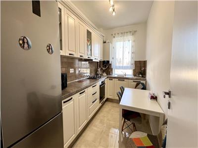 Inchiriez apartament cu 2 camere modern utilat in Complexul Maurer