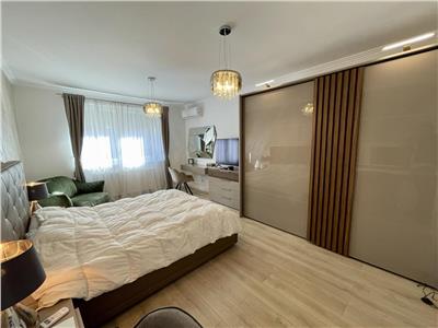 Inchiriere apartament singur pe nivel, 4 camere, lux, in 7 Noiembrie