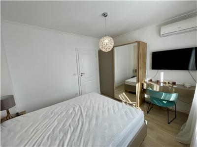 Inchiriere apartament singur pe nivel, 4 camere, lux, in 7 Noiembrie