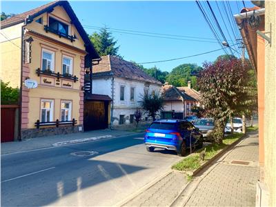 VAND PENSIUNE CU 7 CAMERE IN SIGHISOARA LA 800 MP DE CETATE