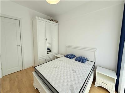 Inchiriez apartament cu 2 camere, bloc Nou, in 7 Noiembrie