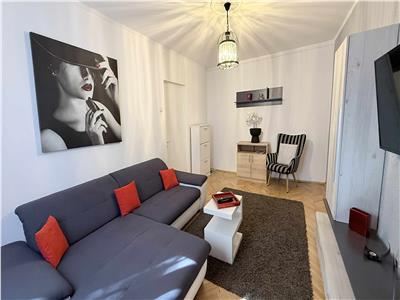 Inchiriez apartament cu 3 camere in Cornisa la 5 minute de UMF