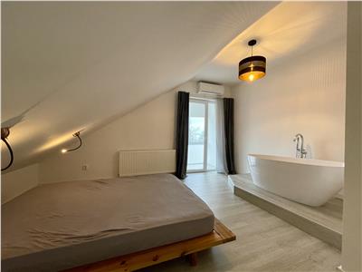 Apartament tip penthouse de vanzare, sup 90 mp, in Cornisa
