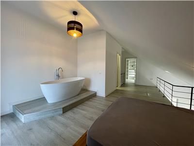 Apartament tip penthouse de vanzare, sup 90 mp, in Cornisa