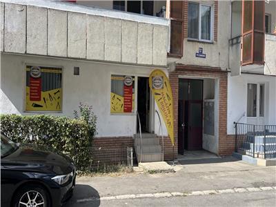 Vand spatiu comercial cu vad foarte bun in Sighisoara situat pe strada Plopilor