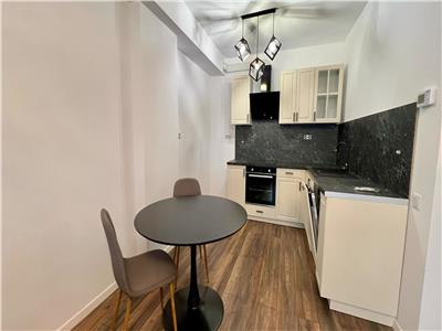 Inchiriez apartament cu 2 camere mobilat modern la Concept 9