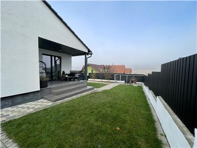 Casa cu 4 camere moderna de vanzare, teren 550 mp, in Budiu Mic