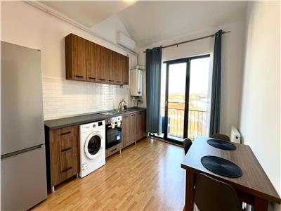 Inchiriez apartament tip Penthouse cu 2 camere la 5 min de Spital