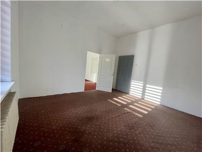 Birou cu suprafata de 36 mp utili etaj 3 din 3, Ultracentral