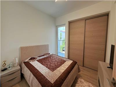 Inchiriez apartament cu 3 camere in 7 Noiembrie, Bloc Nou, Parcare Inclusa