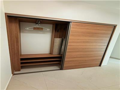 Inchiriez apartament cu 3 camere in 7 Noiembrie, Bloc Nou, Parcare Inclusa