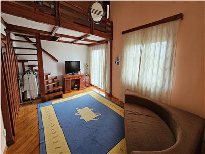House / villa for sale 380 sqm in Sangeorgiu de Mures