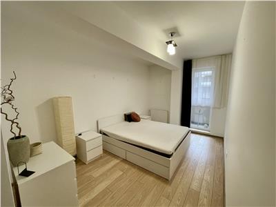 Inchiriez apartament cu 2 camere, openspace, modern, Maurer Residence
