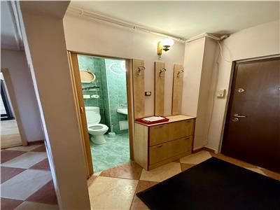 Apartament cu 3 camere de vanzare, etaj 1 din 4, in Tudor, bld. Pandurilor