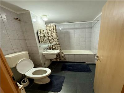 Apartament cu 3 camere de vanzare, etaj 1 din 4, in Tudor, bld. Pandurilor
