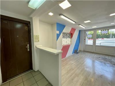 Spatiu comercial de inchiriat de 28 mp zona Centrala